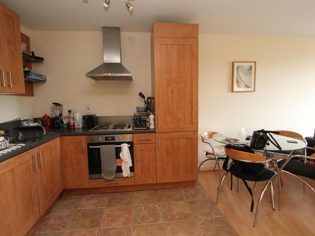 157 Aspect 14, Elmwood Lane, Leeds LS2  