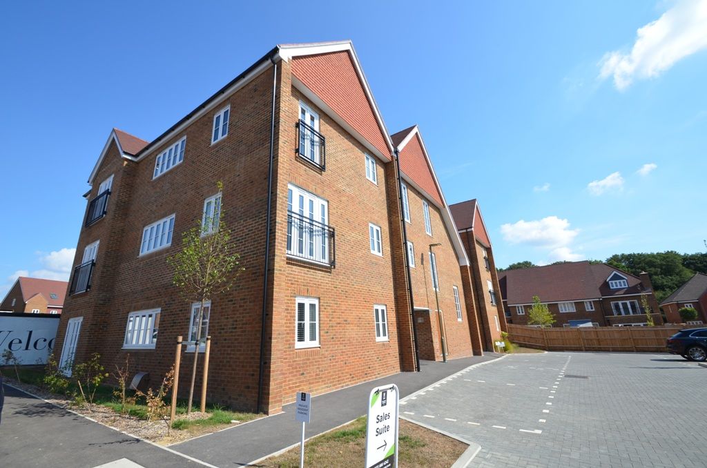 New home, 1 bed flat for sale in Beatrice Square, Tadworth KT20 Zoopla