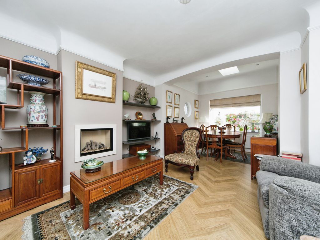 3 bed bungalow for sale in Liverpool Road, Chester, Cheshire CH2, £