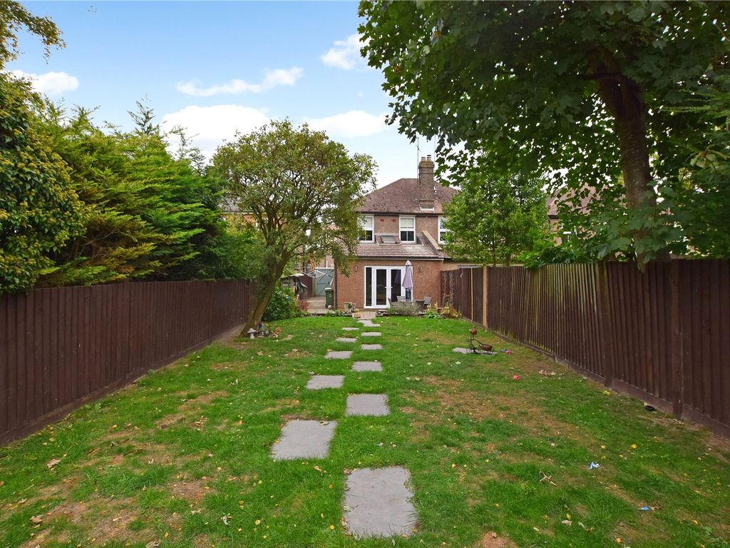 3 bed semidetached house for sale in Downs Road, Dunstable