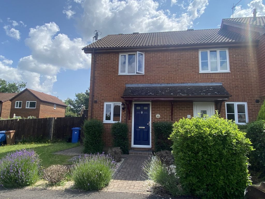 2 bed end terrace house for sale in Staffordshire Croft, Warfield, Bracknell RG42 Zoopla