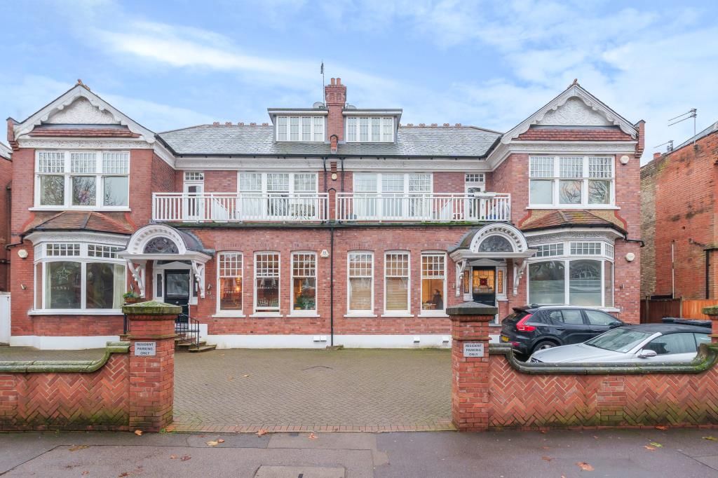 3 bed flat for sale in Muswell Hill, London N10, £900,000 Zoopla