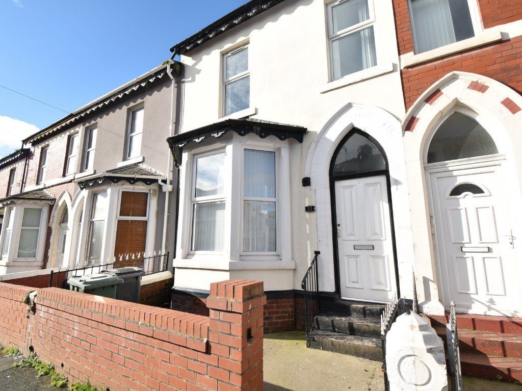 4 bed terraced house for sale in Regent Road, Blackpool FY1 Zoopla