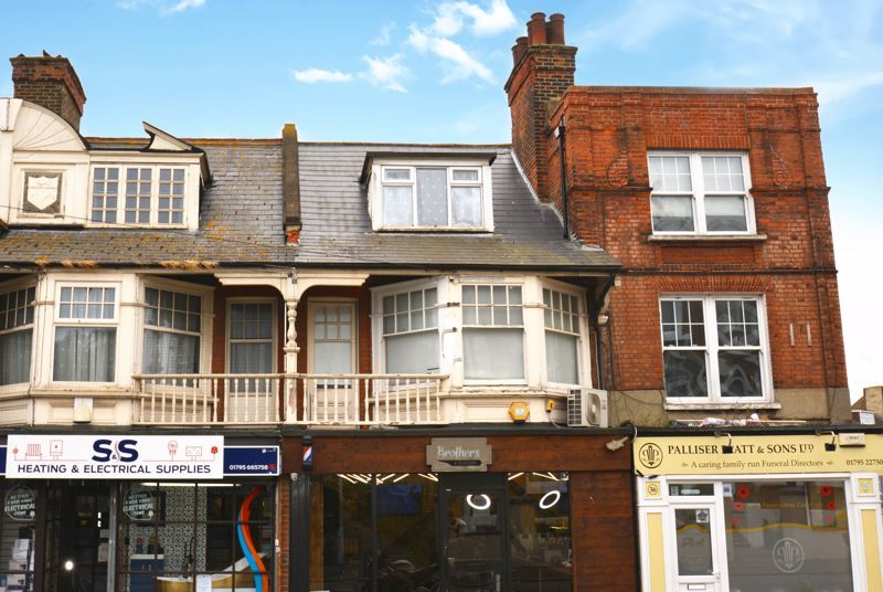 2 bed flat for sale in Broadway, Sheerness ME12 Zoopla