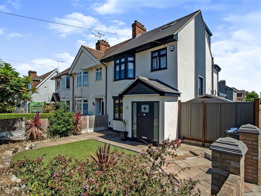 4 bed semidetached house for sale in Southend Road, Grays, Essex RM17