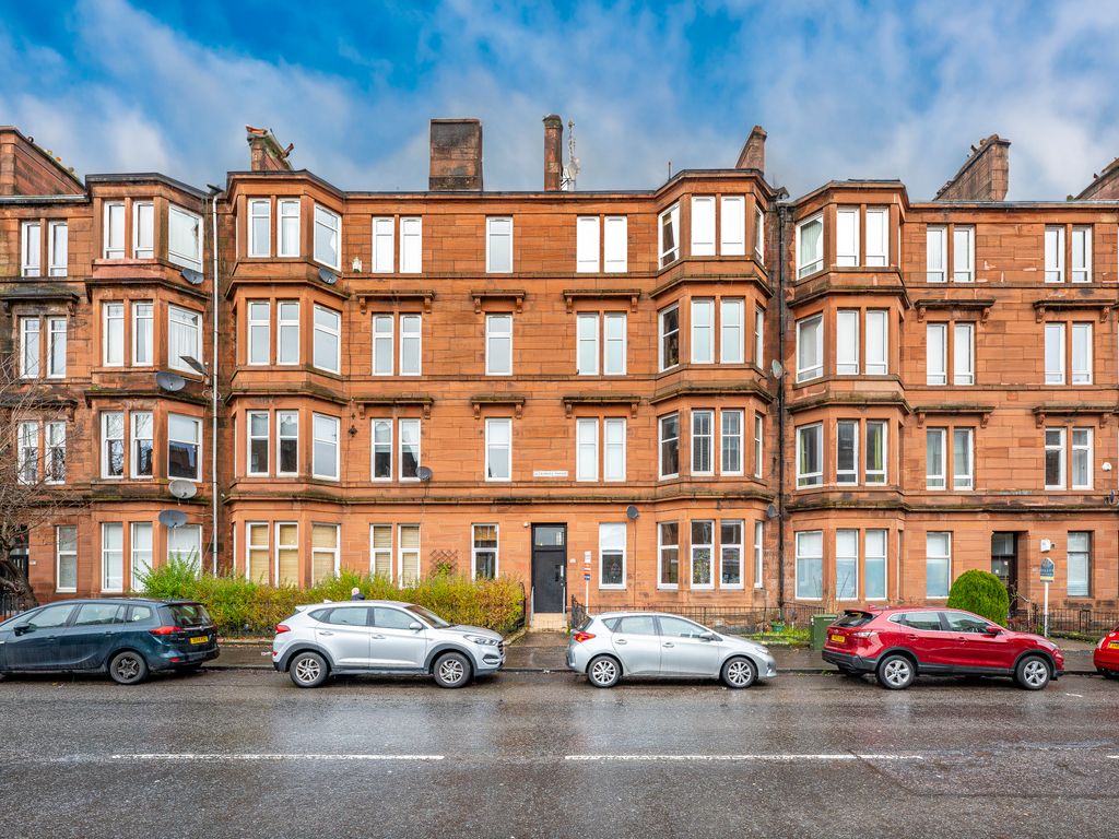 3 bed flat for sale in Alexandra Parade, Dennistoun, Glasgow G31, £