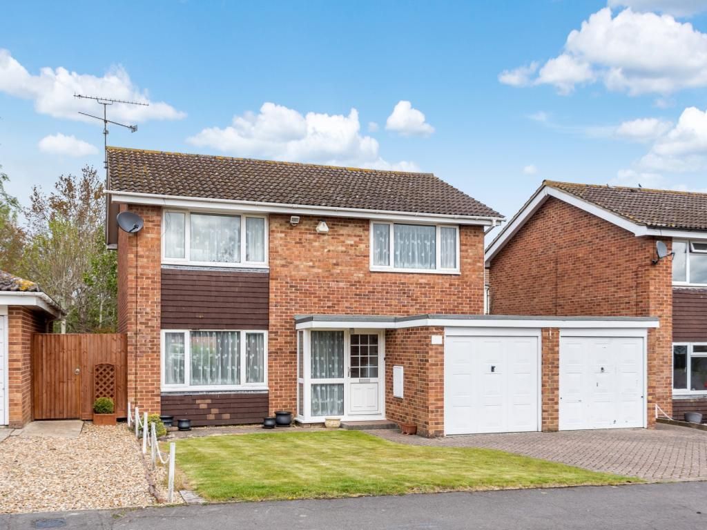 4 bed detached house for sale in Askew Drive, Spencers Wood RG7 Zoopla