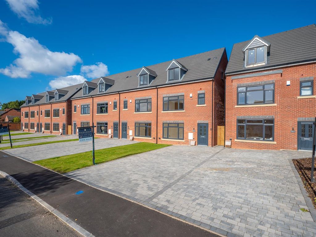 Tennal Road Birmingham B32  