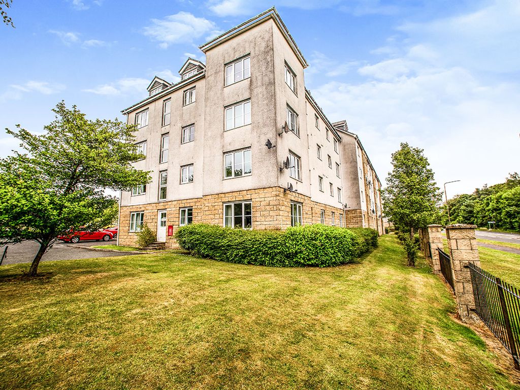 2 bed flat for sale in Queens Crescent, Livingston, West Lothian EH54