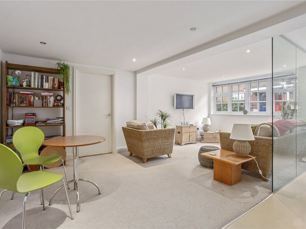 Castle House 20 Bear Lane Farnham Surrey GU9  