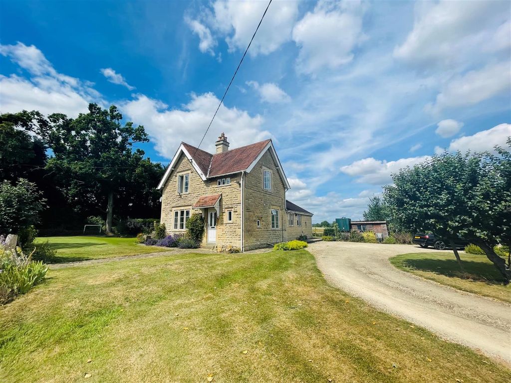 3 bed detached house for sale in The Green, Broughton Gifford, Melksham