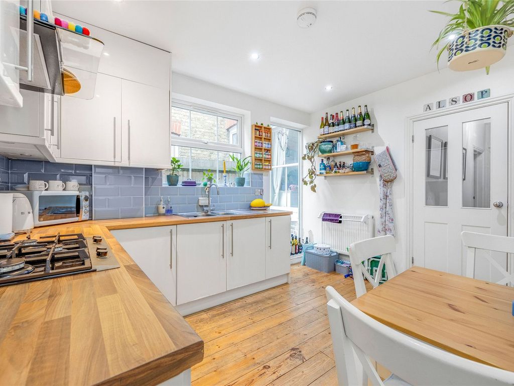 Credenhill Street, London SW16  