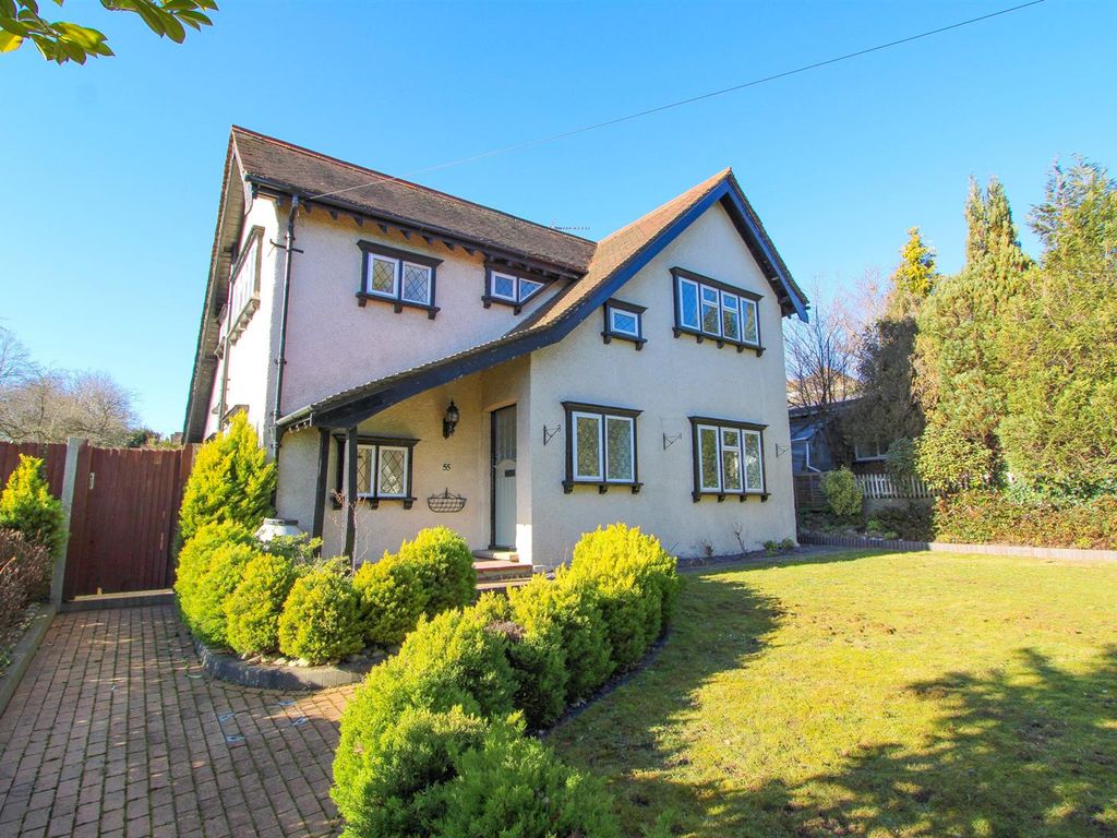 4 bed property for sale in Woodcote Grove Road, Coulsdon CR5 Zoopla
