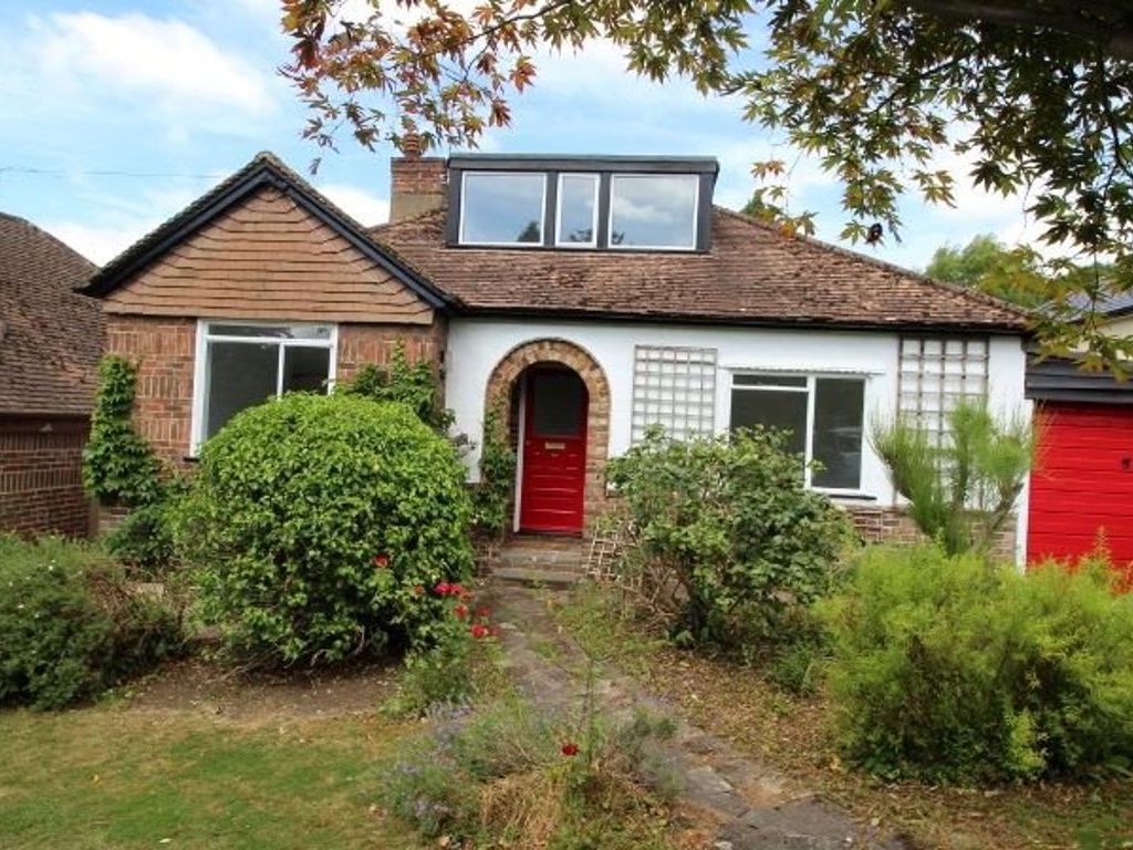 3 bed bungalow to rent in Beechy Lees Road, Otford, Sevenoaks TN14, £