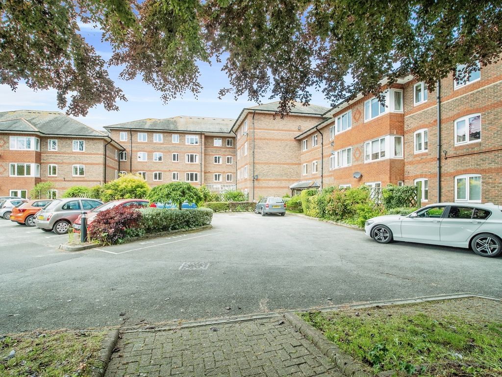 2 bed property for sale in South Walks Road, Dorchester DT1 Zoopla