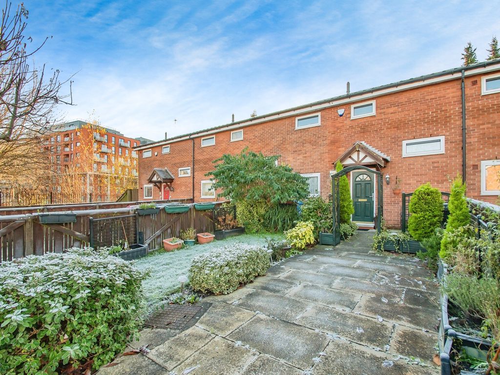 2 bed terraced house for sale in Meadow Road, Salford, Greater