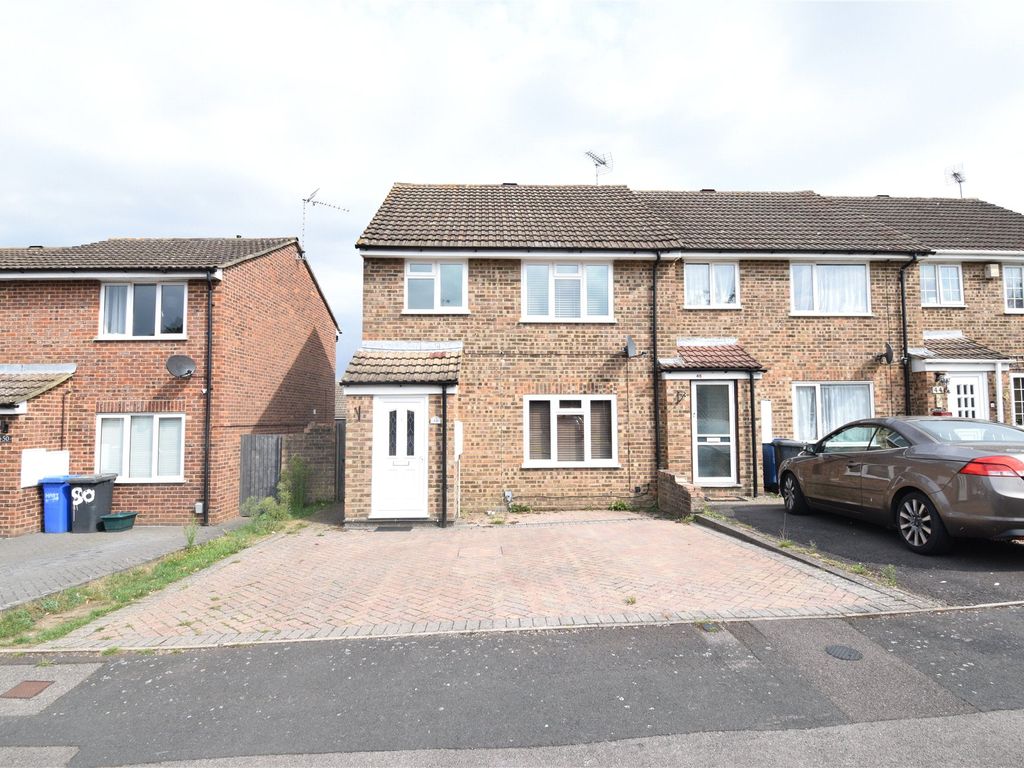 3 bed end terrace house to rent in Wordsworth Avenue, Yateley