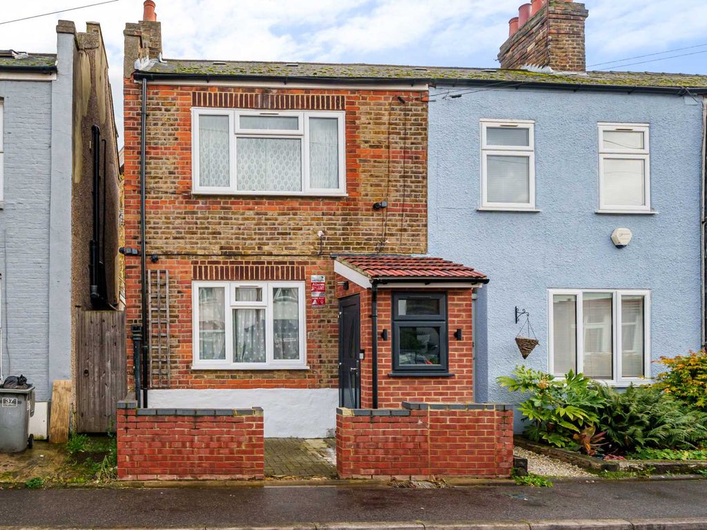 2 bed end terrace house for sale in Winnock Road, West Drayton UB7, £