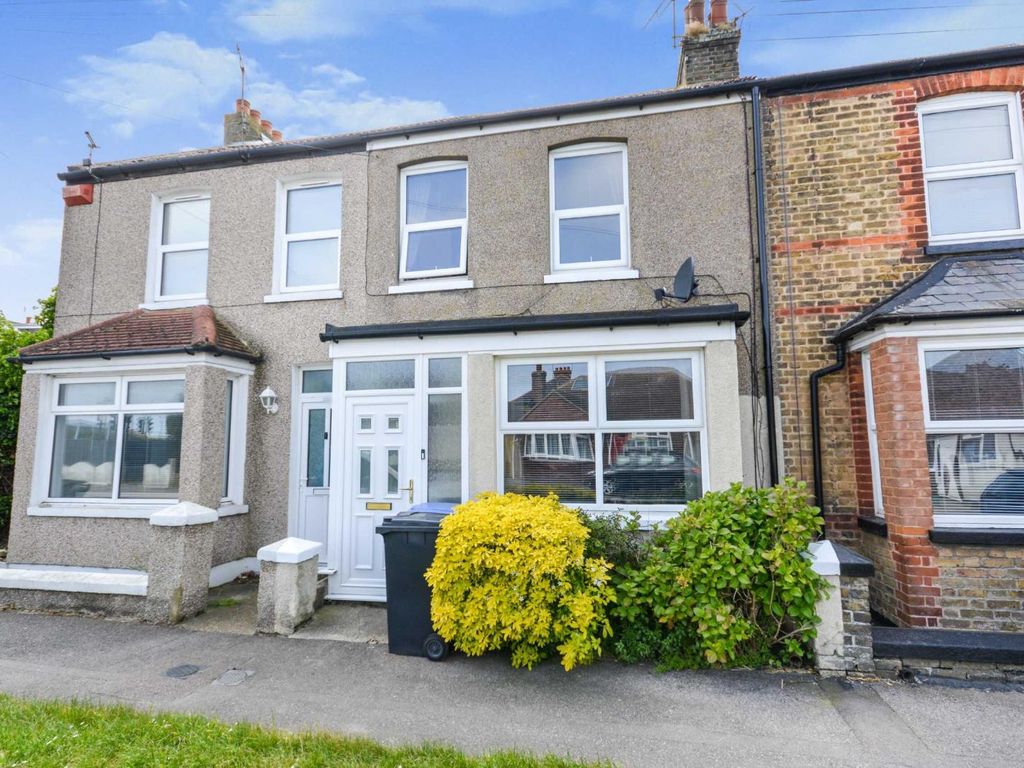 3 bed terraced house for sale in Gordon Road, Margate, Kent CT9, £