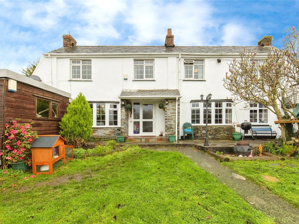 4 bed semidetached house for sale in Tower Hill, Egloshayle