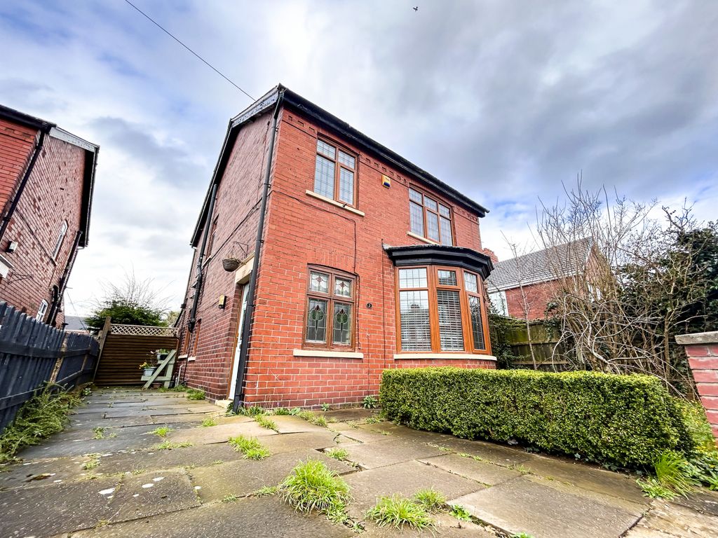 3 bed detached house for sale in Philips Crescent, Scunthorpe DN15, £