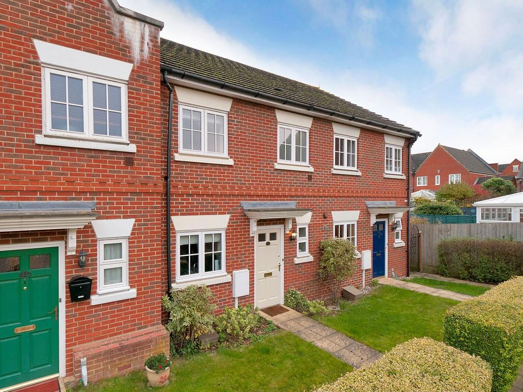 2 bed terraced house for sale in Winston Avenue, Kings Hill, West