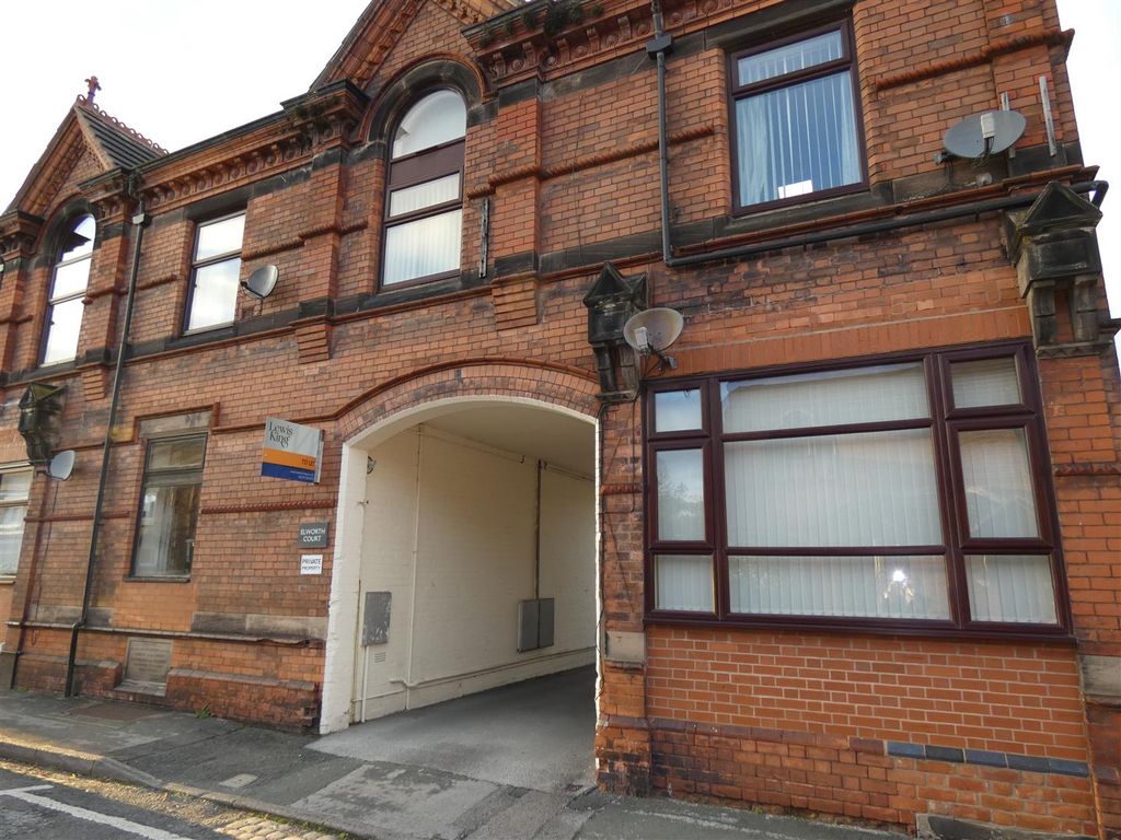 2 bed flat to rent in Hill Street, Elworth, Sandbach CW11, £750 pcm