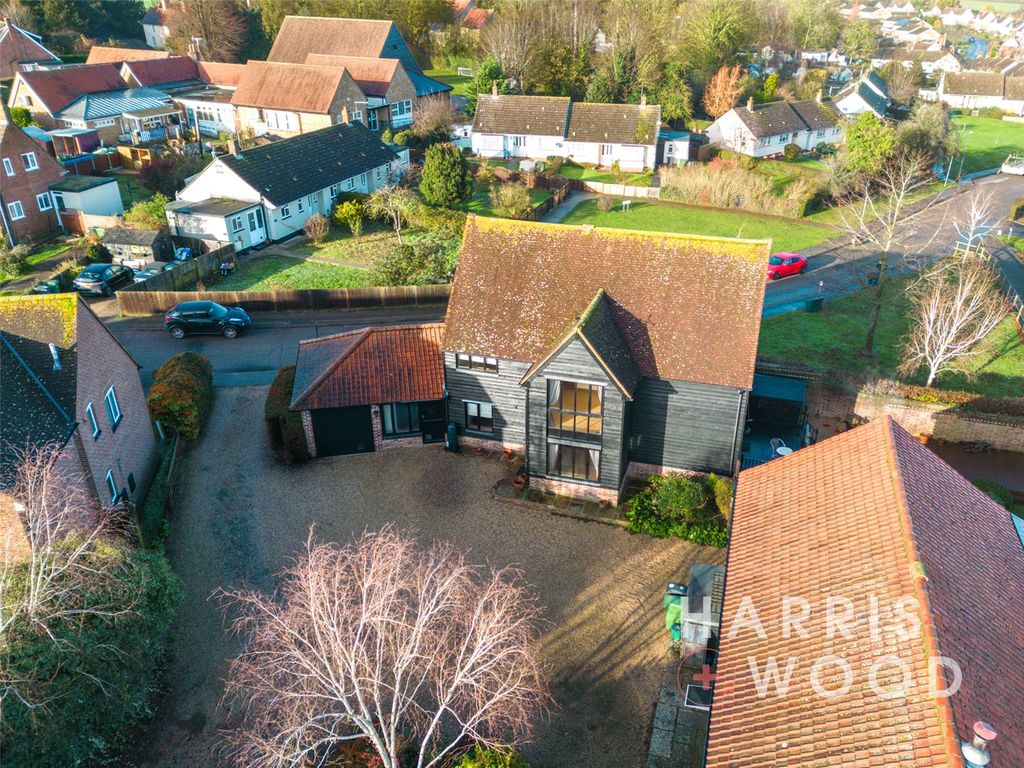 4 bed detached house for sale in Stanfield Meadow, Vicarage Avenue