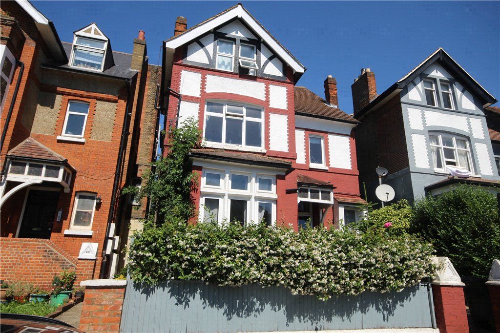 2 bed flat to rent in Gleneagle Road, Streatham SW16 Zoopla