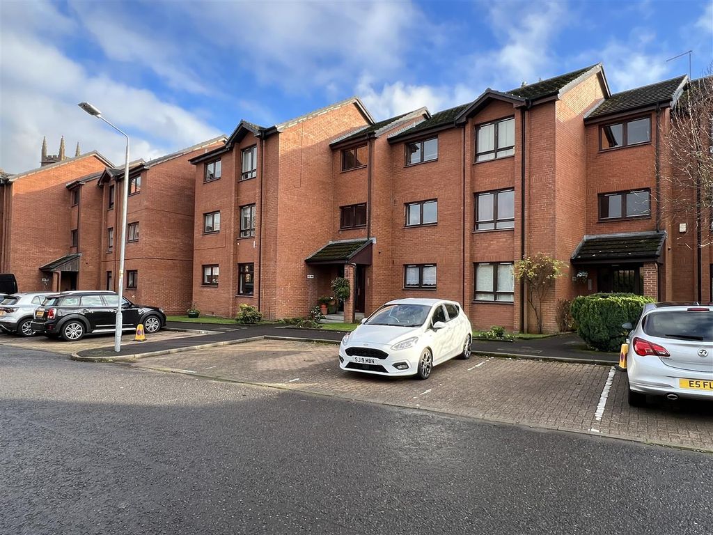 2 bed flat for sale in Ferry Road, Bothwell, Glasgow G71, £149,995 Zoopla