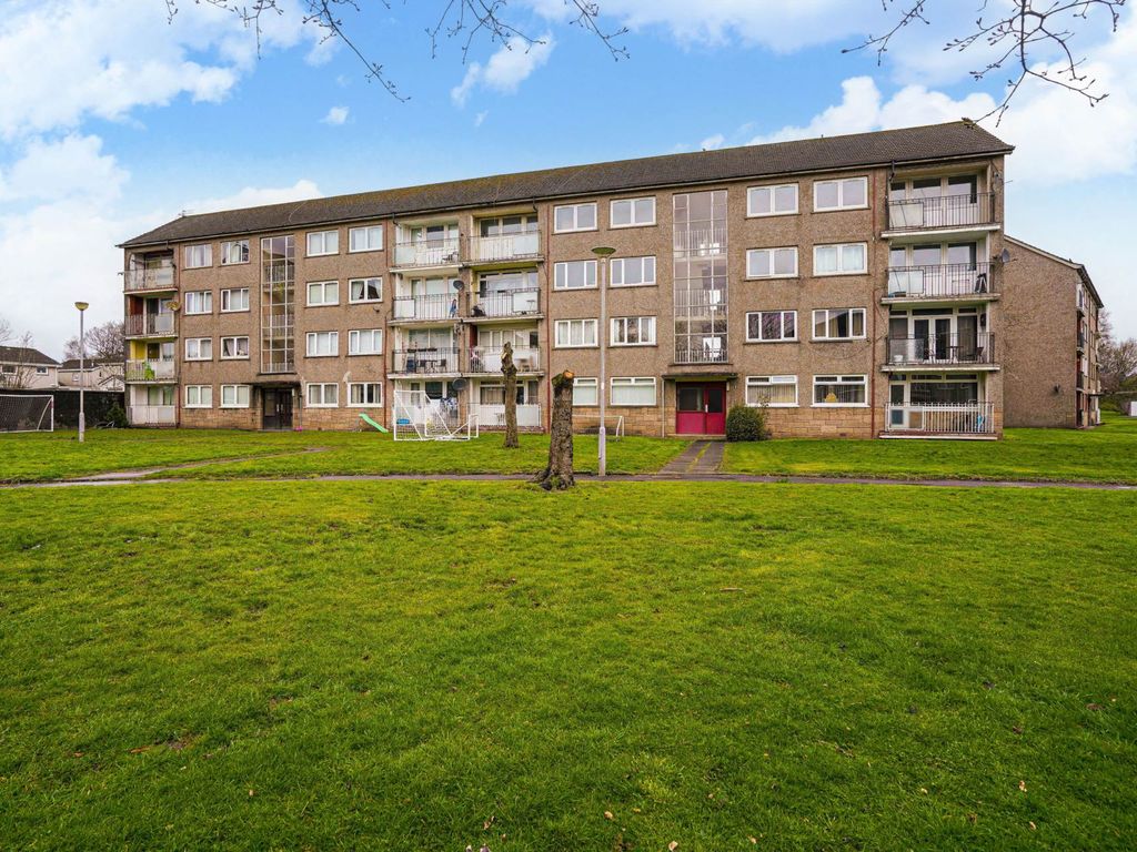 3 bed flat for sale in Rannoch Drive, Renfrew PA4, £52,000 Zoopla