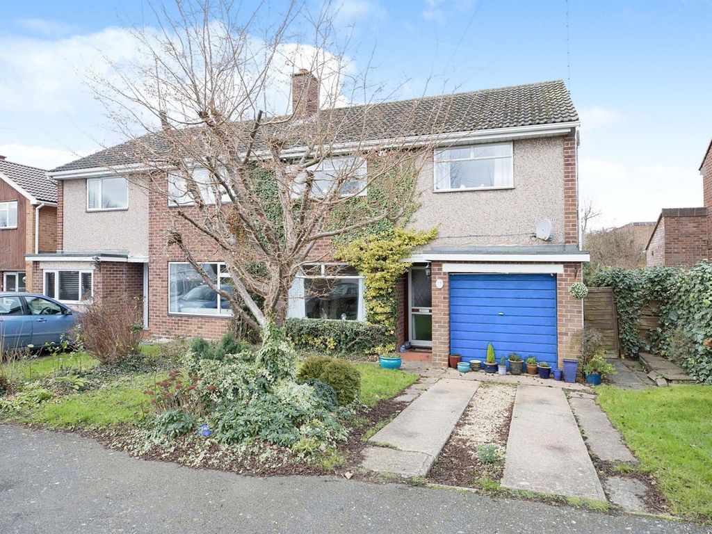 3 bed semi-detached house for sale in st. marys close, southam cv47