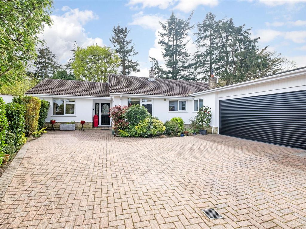 4 bed bungalow for sale in Druids Close, West Parley, Ferndown BH22, £