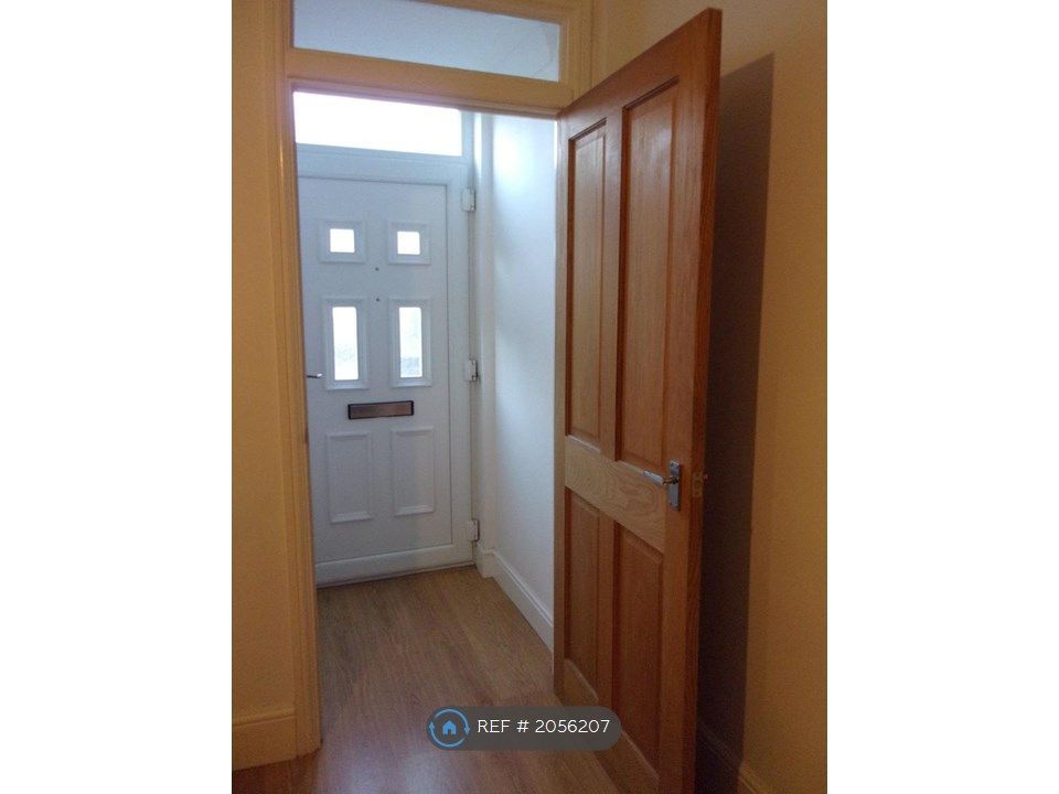 2 bed terraced house to rent in Great Northern Road, Dunstable LU5, £