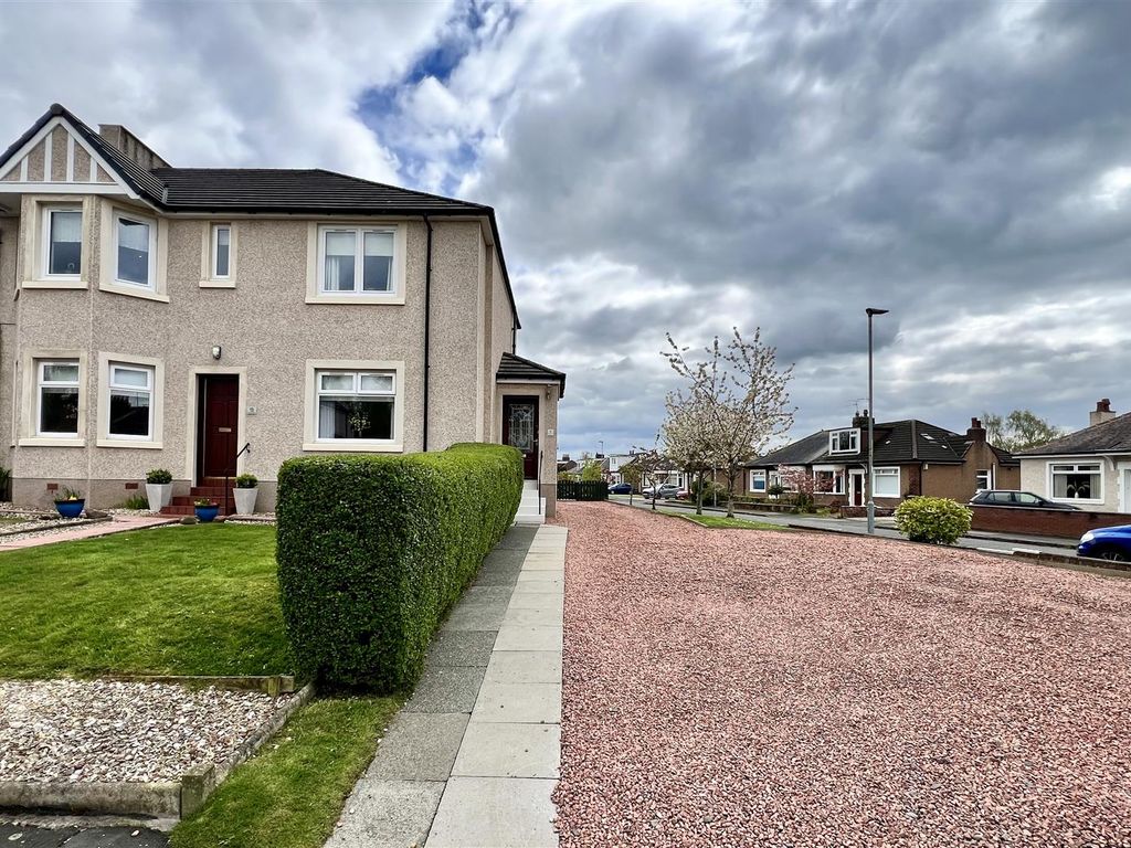 3 bed flat for sale in Haughview Road, Motherwell ML1, £135,000 Zoopla