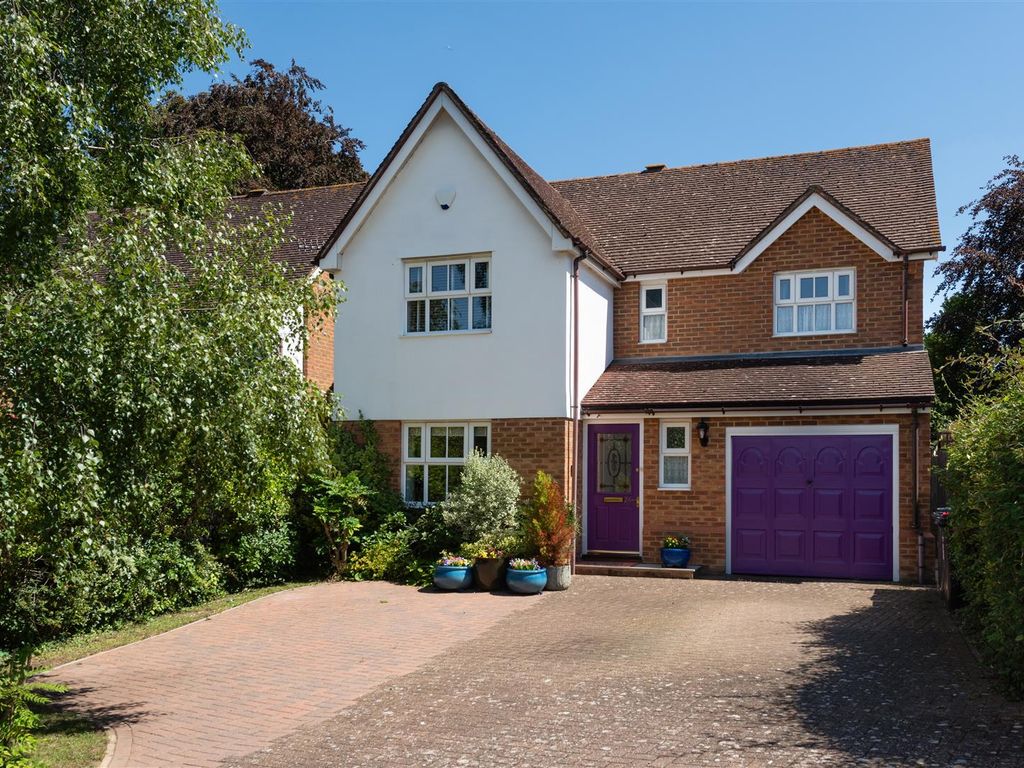 4 bed detached house for sale in Beech Avenue, Chartham, Canterbury CT4
