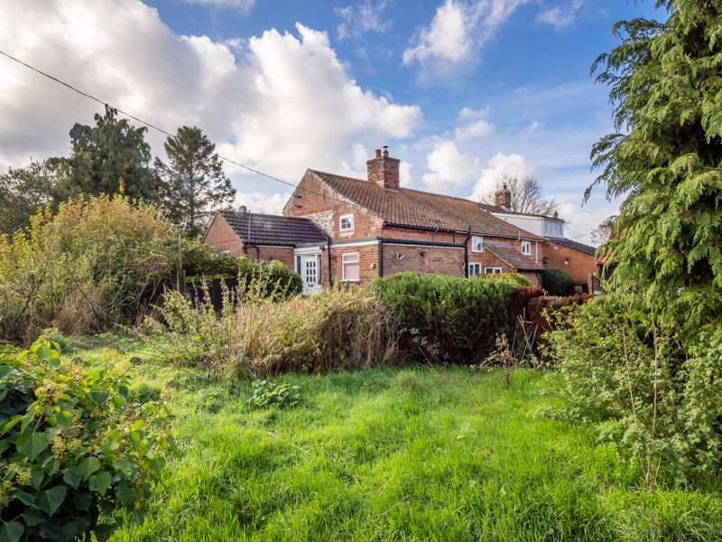 2 bed property for sale in Smallburgh Road, Barton Turf, Norwich NR12