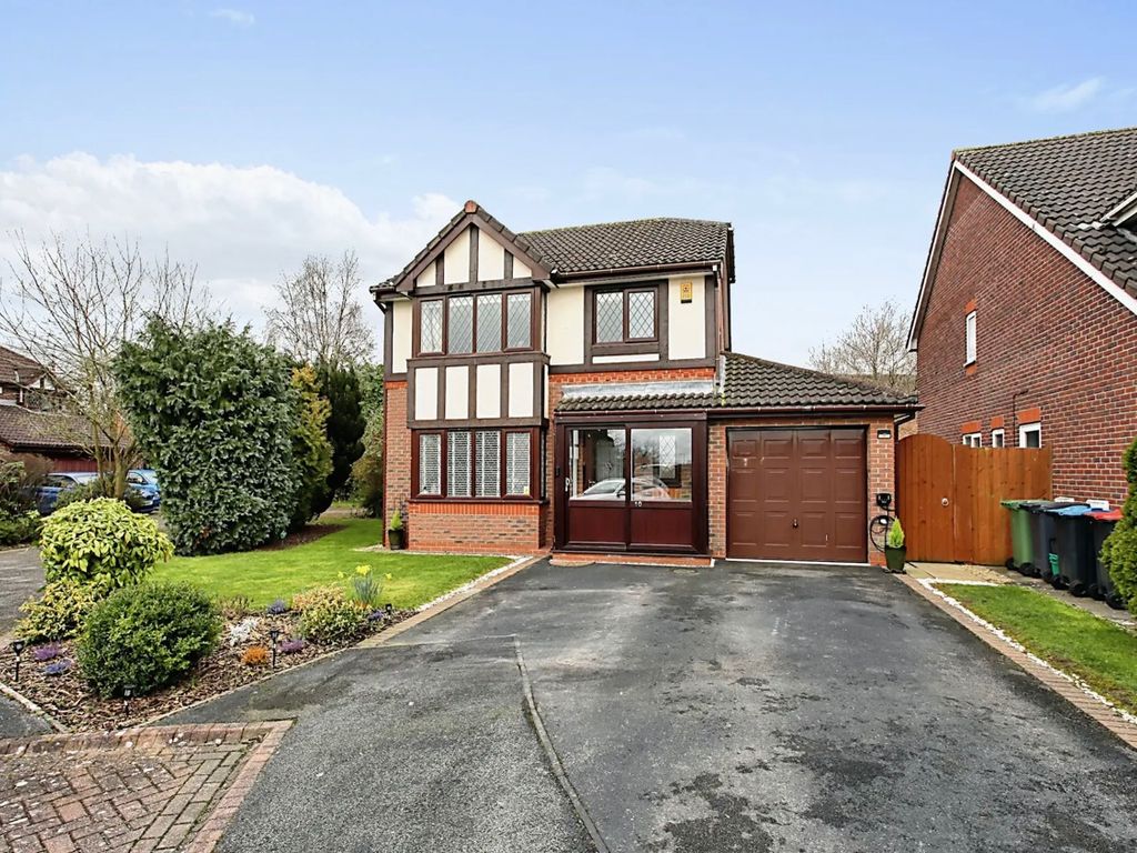 3 bed detached house for sale in Duddon Close, Davenham, Northwich CW9