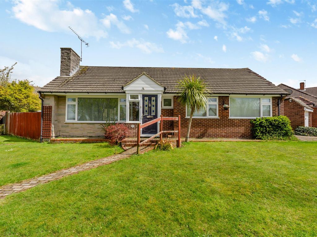 3 bed bungalow for sale in Maxwell Drive, Maidstone ME16 Zoopla