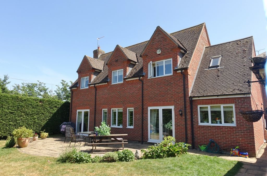 4 bed detached house to rent in Dalham Road, Moulton, Newmarket CB8, £