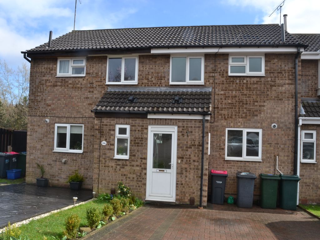 2 bed town house to rent in Fenton Croft, Rotherham S61, £695 pcm Zoopla