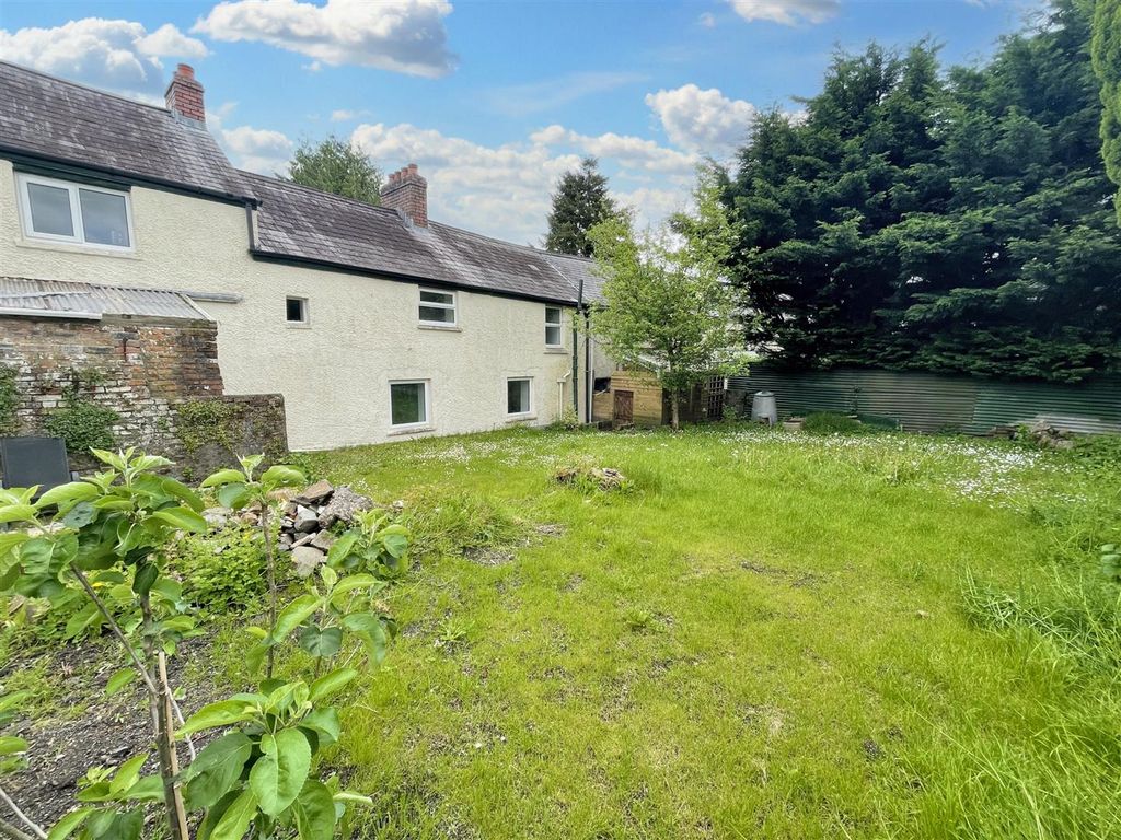 3 bed terraced house for sale in Waterloo Terrace, Carmarthen SA31, £