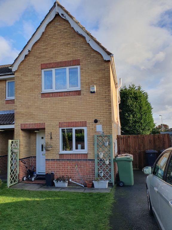 2 bed semidetached house for sale in Thorpe Gardens, Middleton, Leeds
