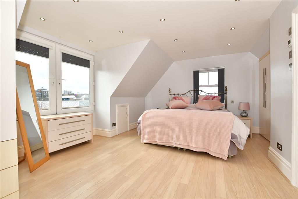 4 bed detached house for sale in King Street, Margate, Kent CT9 Zoopla