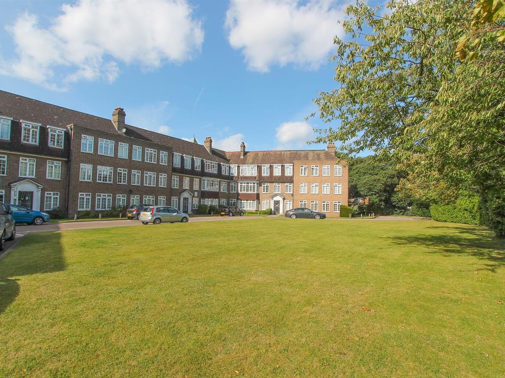2 bed flat for sale in High Street, Cheam, Sutton SM3, £325,000 Zoopla