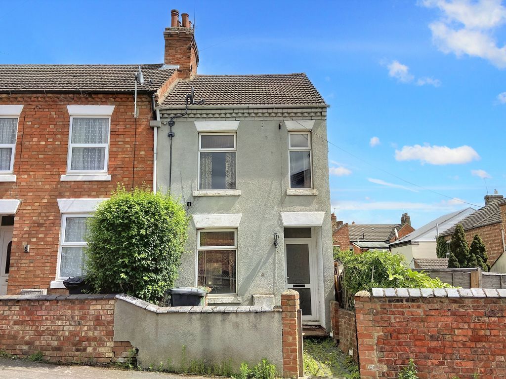 3 bed terraced house for sale in Street, Wellingborough NN8, £