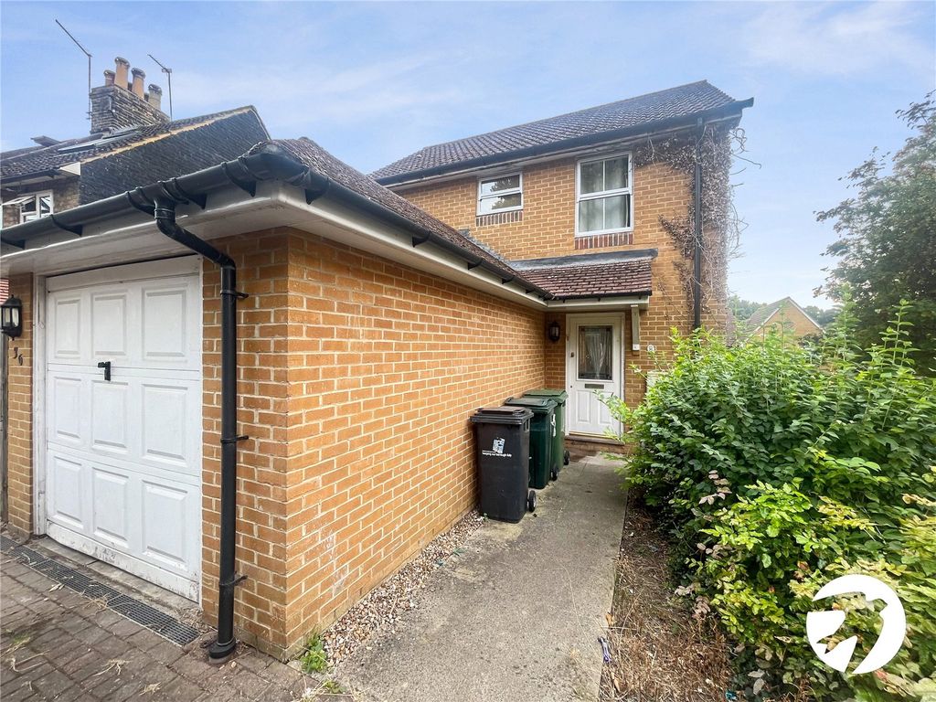 3 bed detached house for sale in Church Street, Tovil, Maidstone, Kent