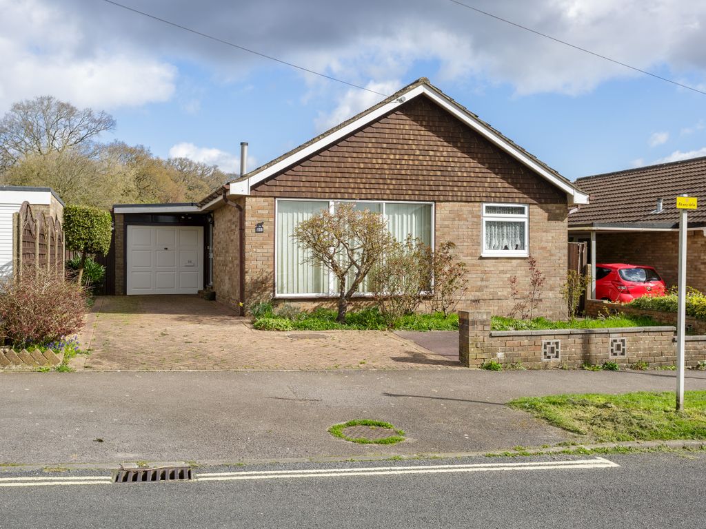 3 bed detached bungalow for sale in Cherry Tree Avenue, Cowplain