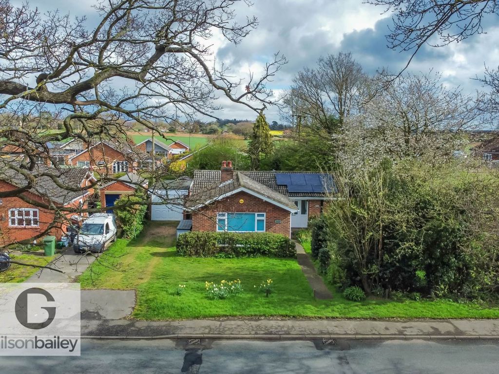 3 bed detached bungalow for sale in Southwood Road, Beighton NR13, £375,000 Zoopla