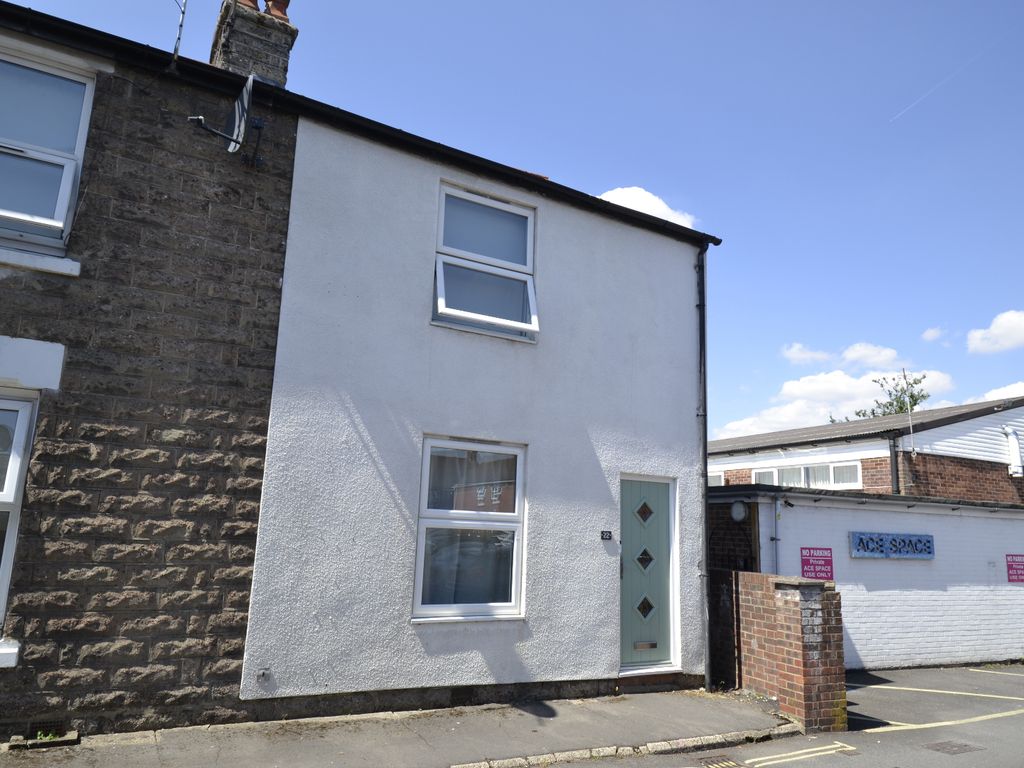 2 bed end terrace house for sale in St. Nicholas Road, Newbury RG14